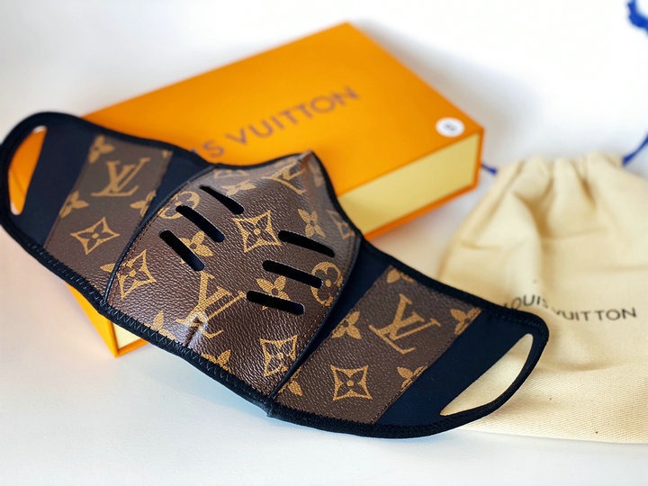 tapabocas vuitton .jpg